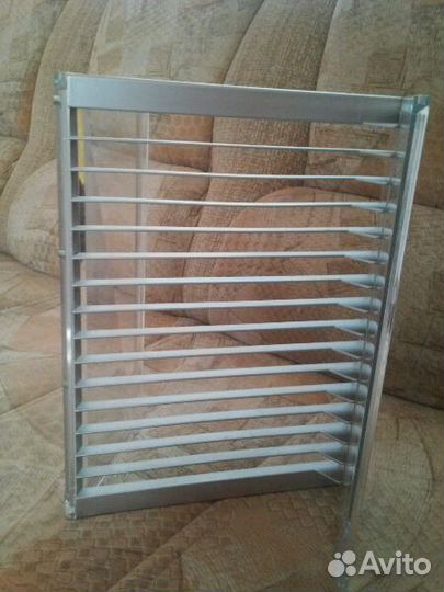 Подставка(полка) для дисков