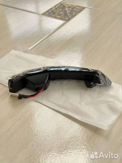 Бегущие поворотники на Ford Focus