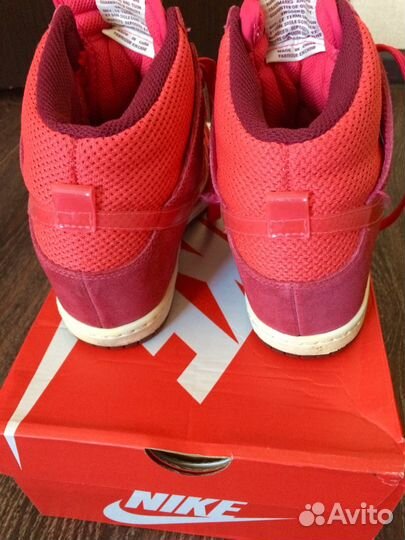 Кроссовки Nike