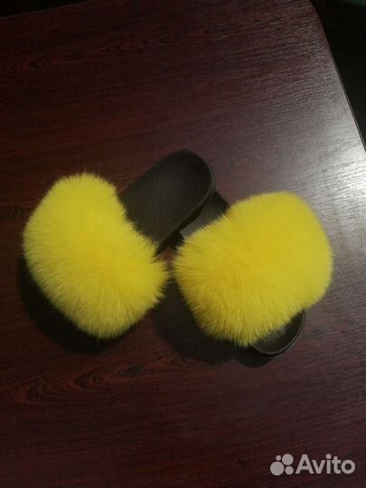 Меховые тапочки
