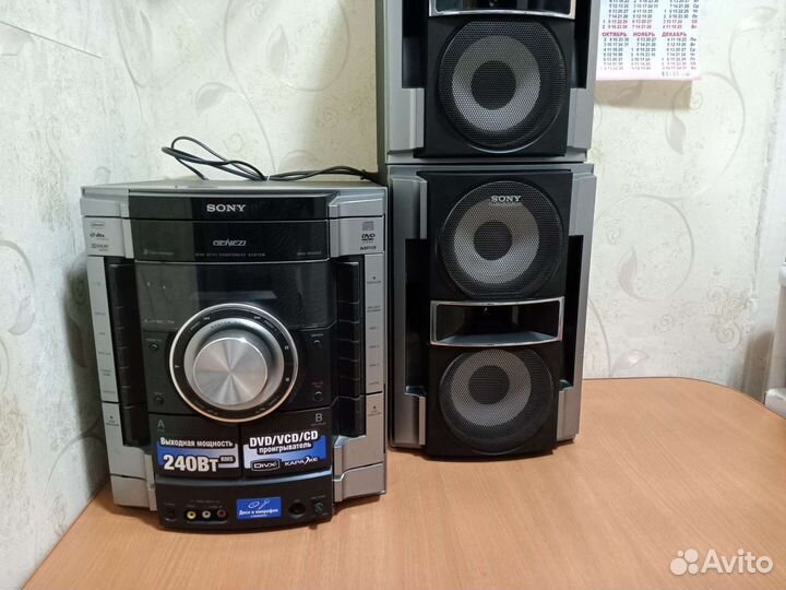 Музыкальный центр sony