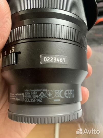 Объектив Sony Carl Zeiss Distagon T* 35 мм f/1.4