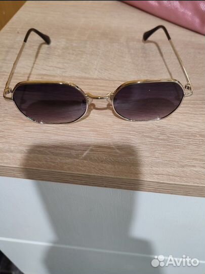 Солнцезащитные очки