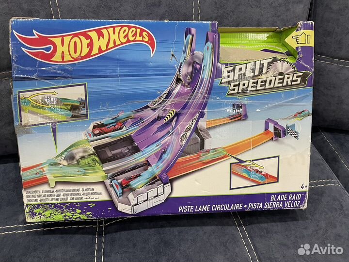 Hot wheels с разделяющими машинками
