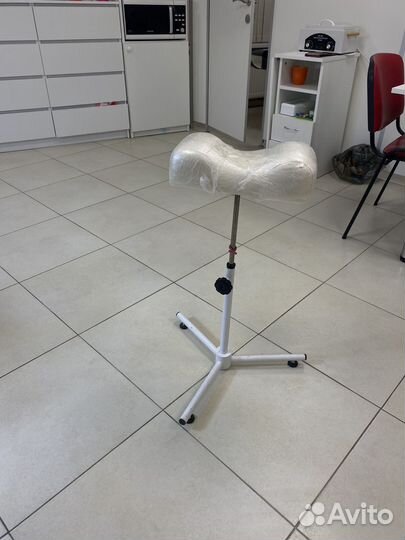 Подставка под ногу для педикюра