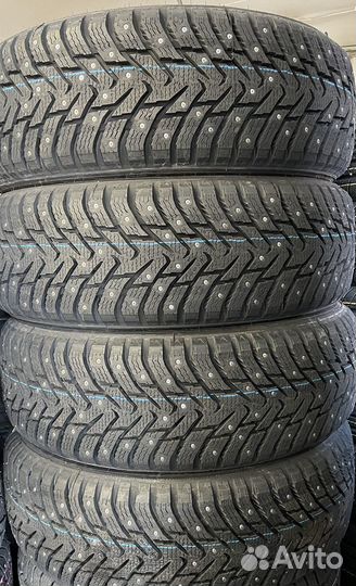 Ikon Tyres Nordman 8 215/60 R17 100T