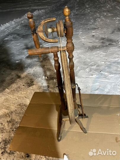 Прялка деревянная старинная