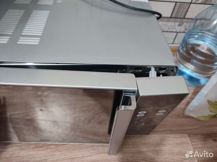 Микроволновка BBK 900w