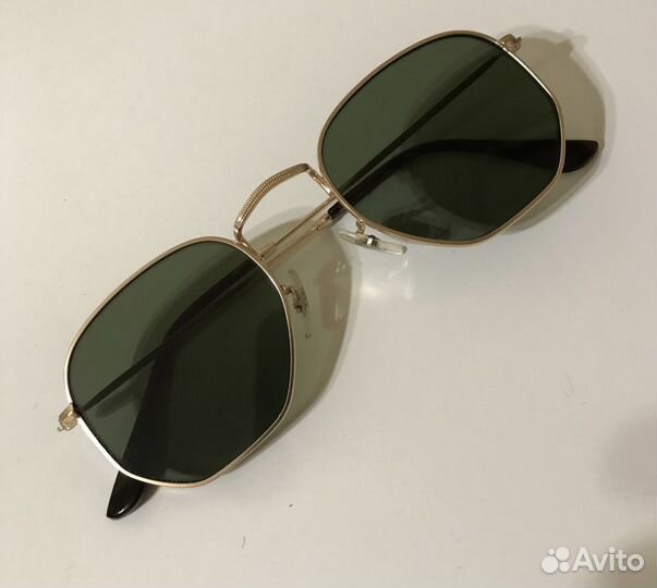 Солнцезащитные очки. Новые