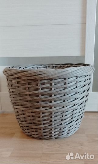 Кашпо из полиротанга