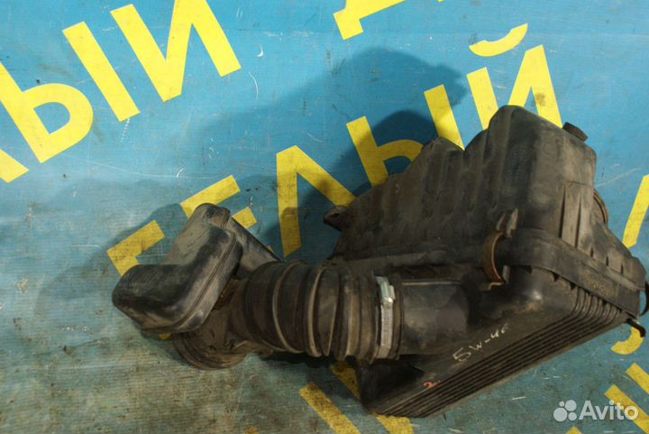 Корпус воздушного фильтра toyota corolla E100