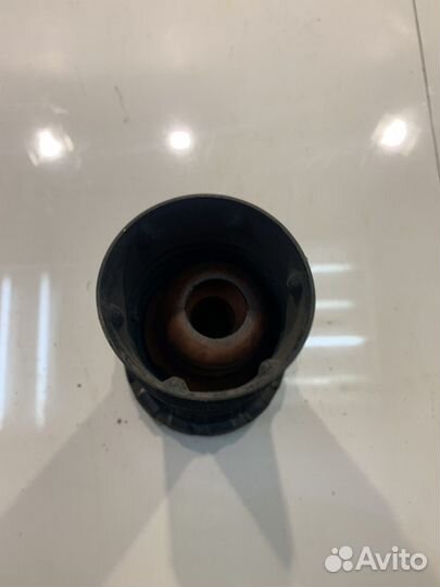 Проставка пружины подвески (передняя, правая)