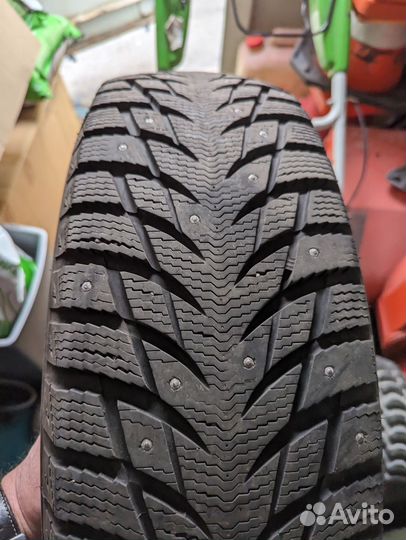 Blacklion W506 Ice Pioneer 215/70 R16 100S