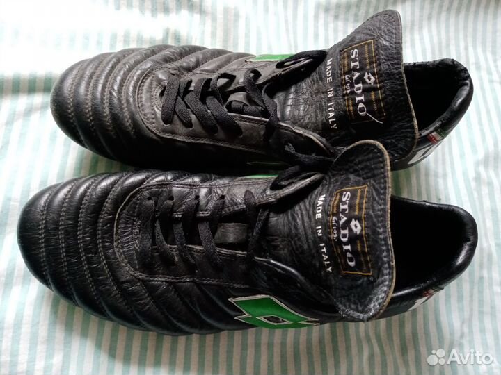 Футбольные бутсы