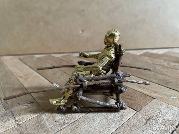 Фигурка Звездные Войны C-3PO на троне Ewok Throne