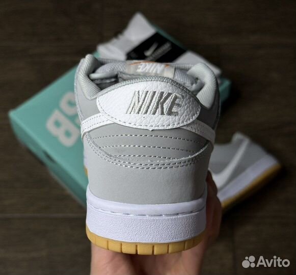 Nike Dunk SB Low Wolf Grey