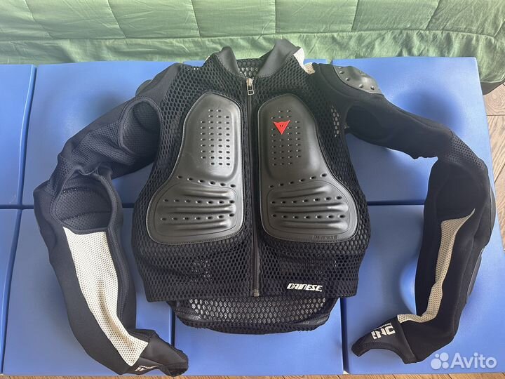 Защита панцирь dainese L