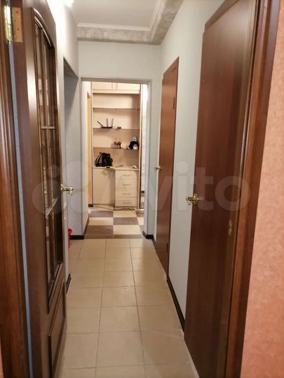 2-к. квартира, 54 м², 1/5 эт.