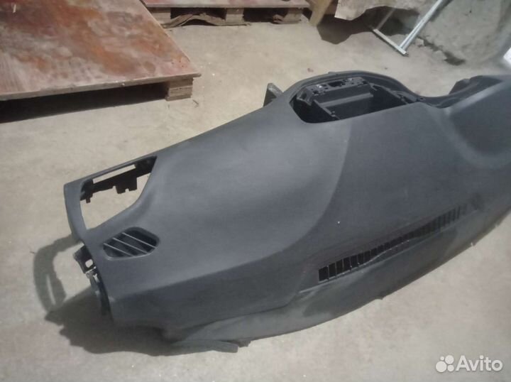 Панель на весту