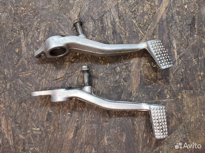 Zx6r 98-02 лапка тормоза