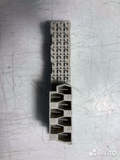 Разъёмы (розетки) harting 09 06 231 6822