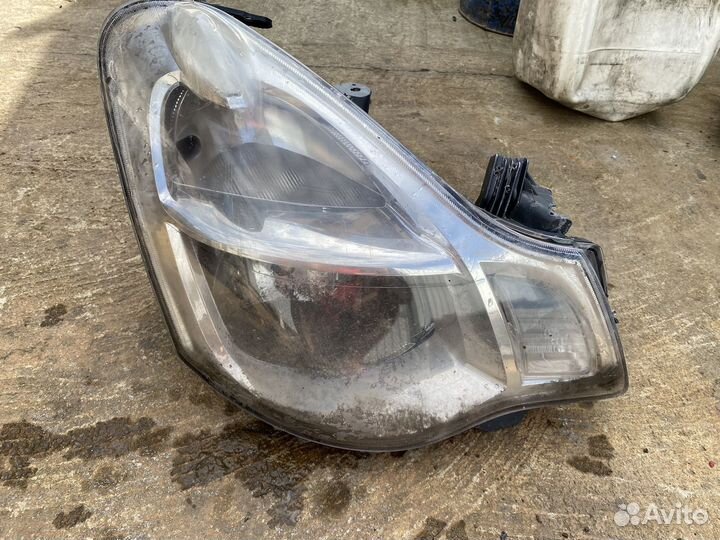 Фара правая Nissan almera g15