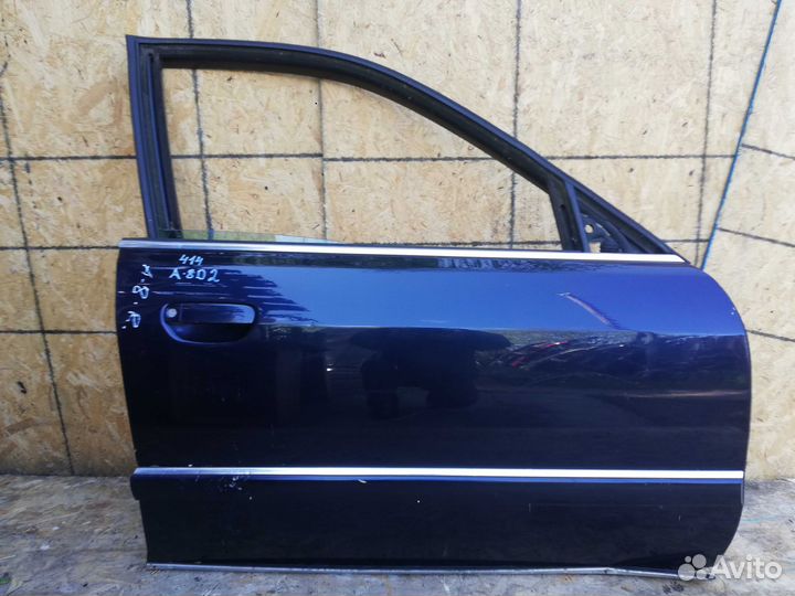 Дверь передняя R Audi A8 D2