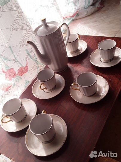 Сервиз новый чайный из 4-х предметов