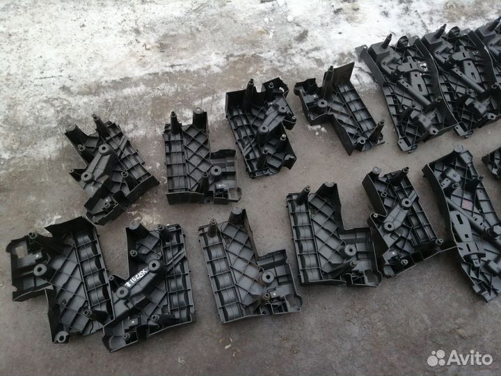 Пластик пола багажника BMW X5 e53