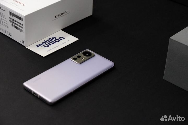 Xiaomi 12, 12/256 ГБ