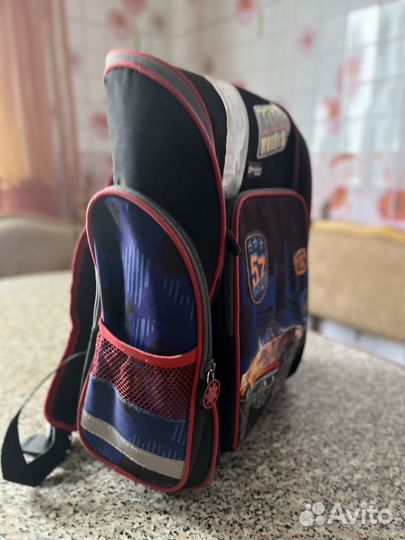 Продам школьный рюкзак