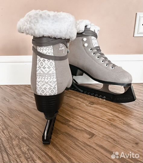 Ледовые коньки nordway 39 женские