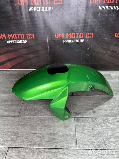 Переднее крыло ex650e