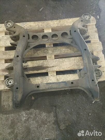 Подрамник передний Ауди ку7 Audi Q7 4L