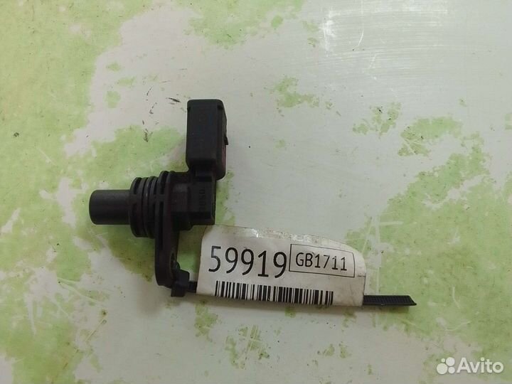 Датчик распредвала Volkswagen Golf