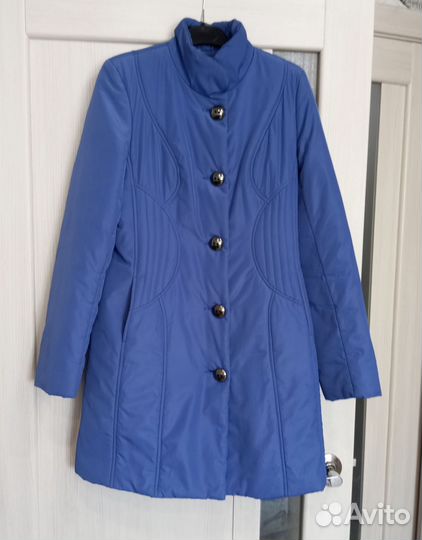Пальто женское демисезонное 44 размера
