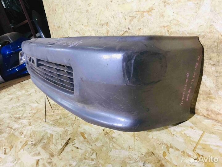 Бампер передний Toyota Town Ace R20R30 Серыйцарапи