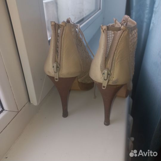 Обувь женская 37 размер