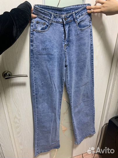 Джинсы новые