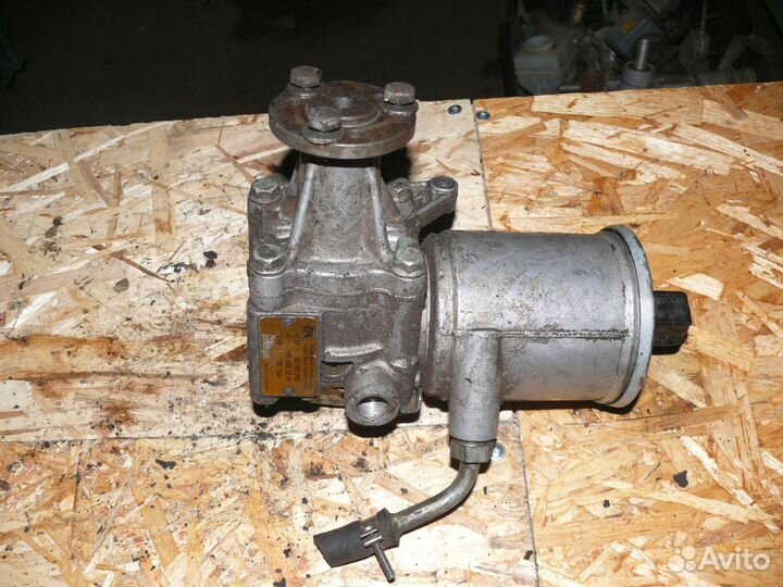 Насос гур Mersedes Benz 124 1990 г 2.0 л DIZ