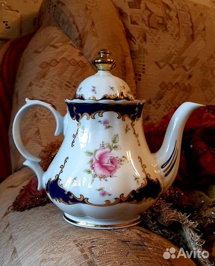 Чайник заварочный фарфоровый