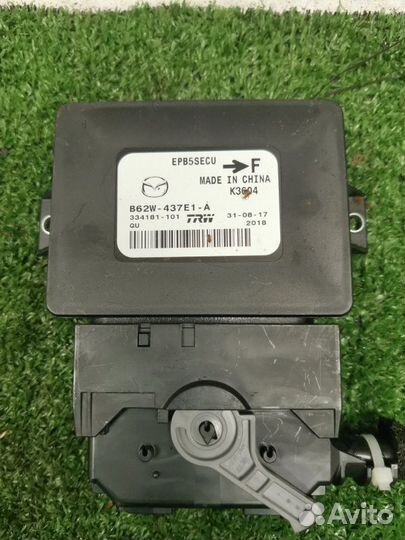 Блок управления стояночным тормозом Mazda 3