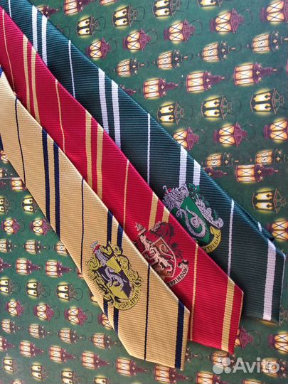 Галстуки из фильма Гарри Поттер