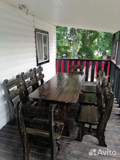 Мебель из массива дерева столы и стулья лавки табу