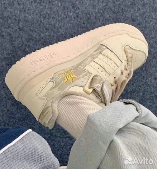 Кроссовки женские Adidas forum 84 low (36-41)