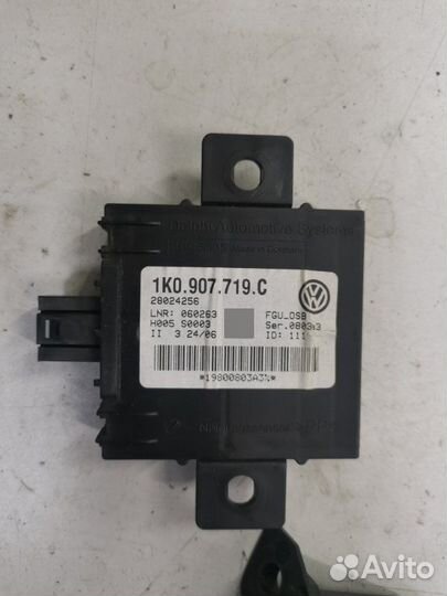 Блок управления сигнализации Audi A3 хэтчбек BVZ