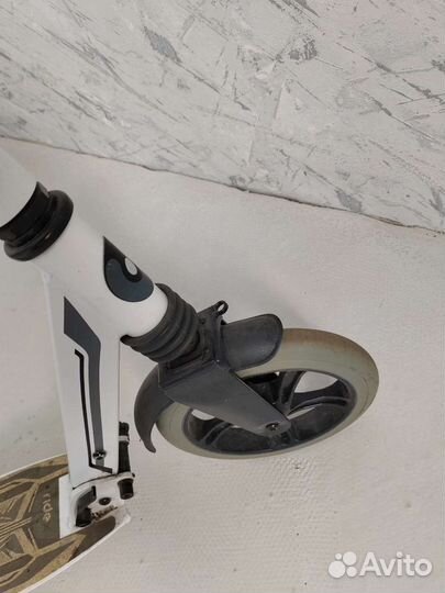 Самокат взрослый с большими колесами