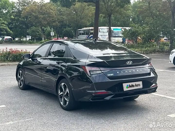 Hyundai Elantra 1.5 CVT, 2021, 18 000 км