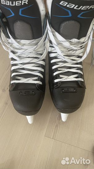 Хоккейные коньки bauer X-LP