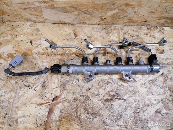 Топливная рейка Toyota Hiace H200 1GD-FTV 2.8